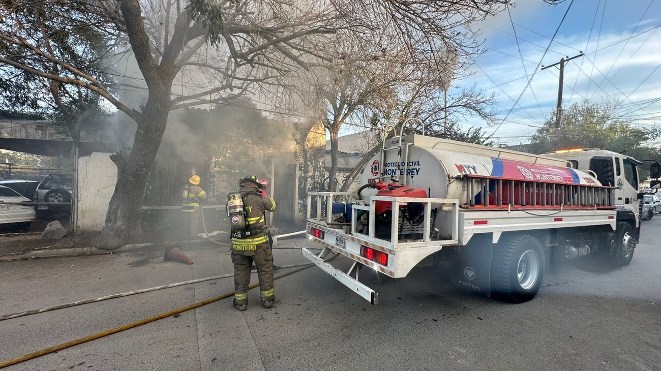 Controlan incendio en vivienda de la colonia Cantú sin lesionados