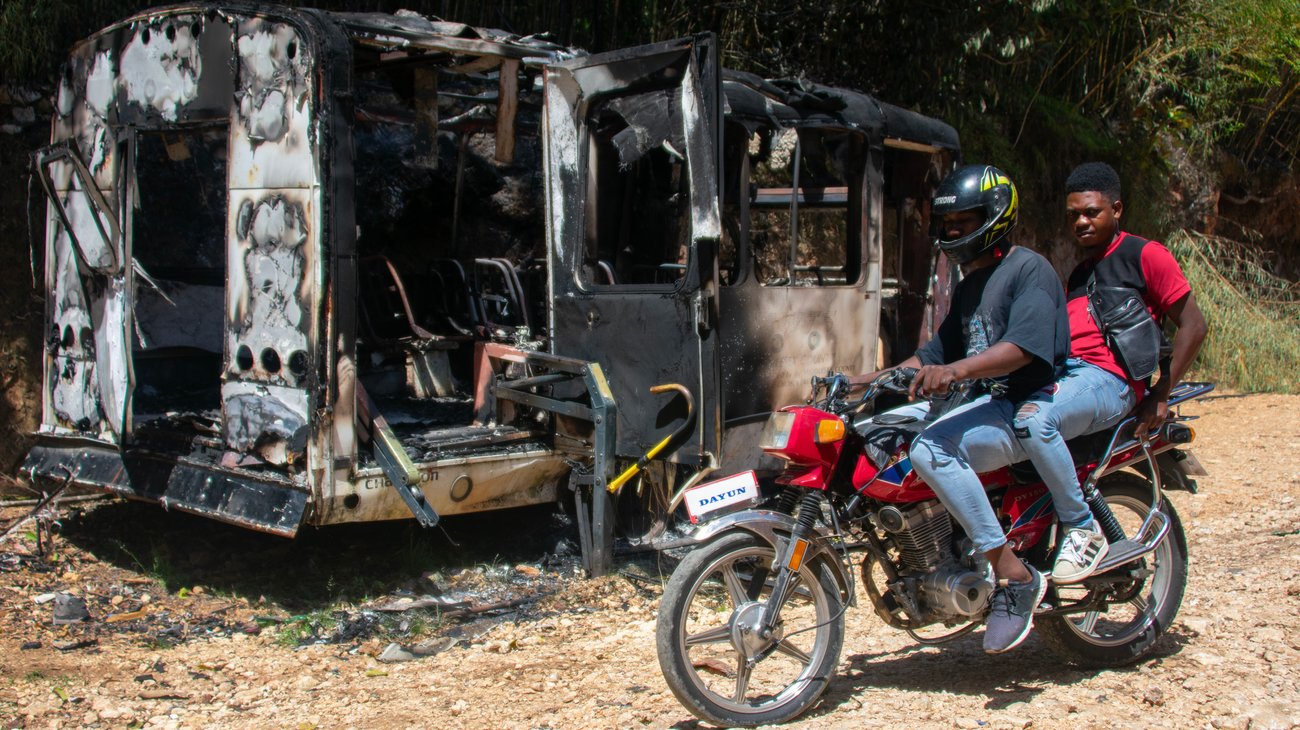 Jefe criminal amenaza con ejecutar a rehenes en Haití