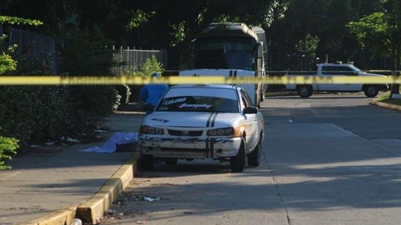 Dejan tres cabezas y un cuerpo decapitado en Acapulco