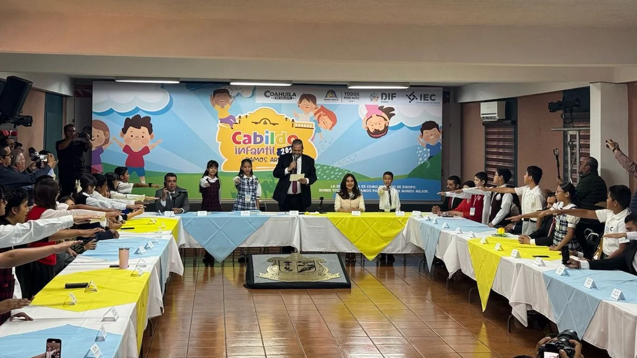 Proponen niños y niñas sembrar un árbol al graduarse