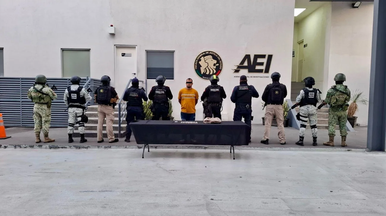 Hombre detenido con orden de aprehensión por homicidio