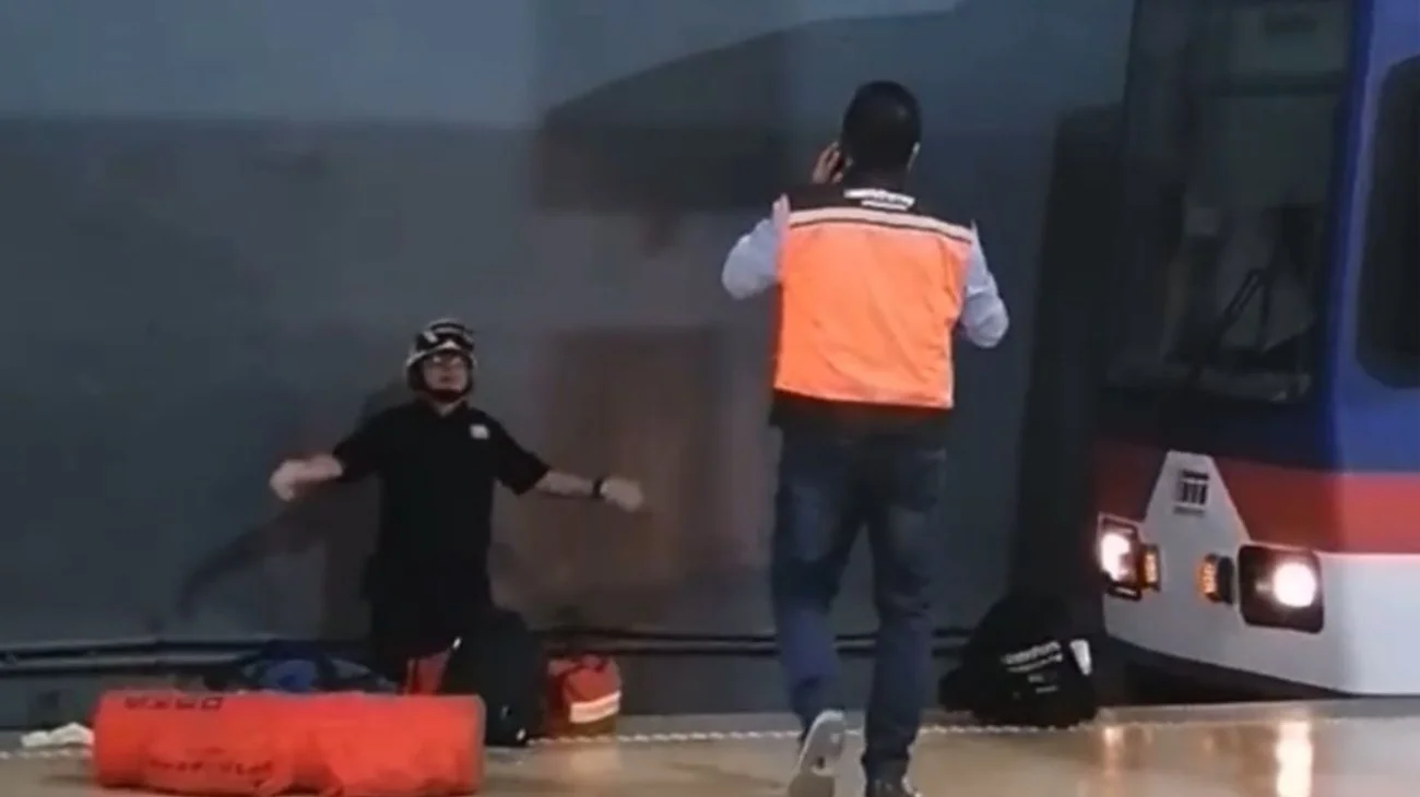 Cae hombre a vías del Metro en la estación Cuauhtémoc 