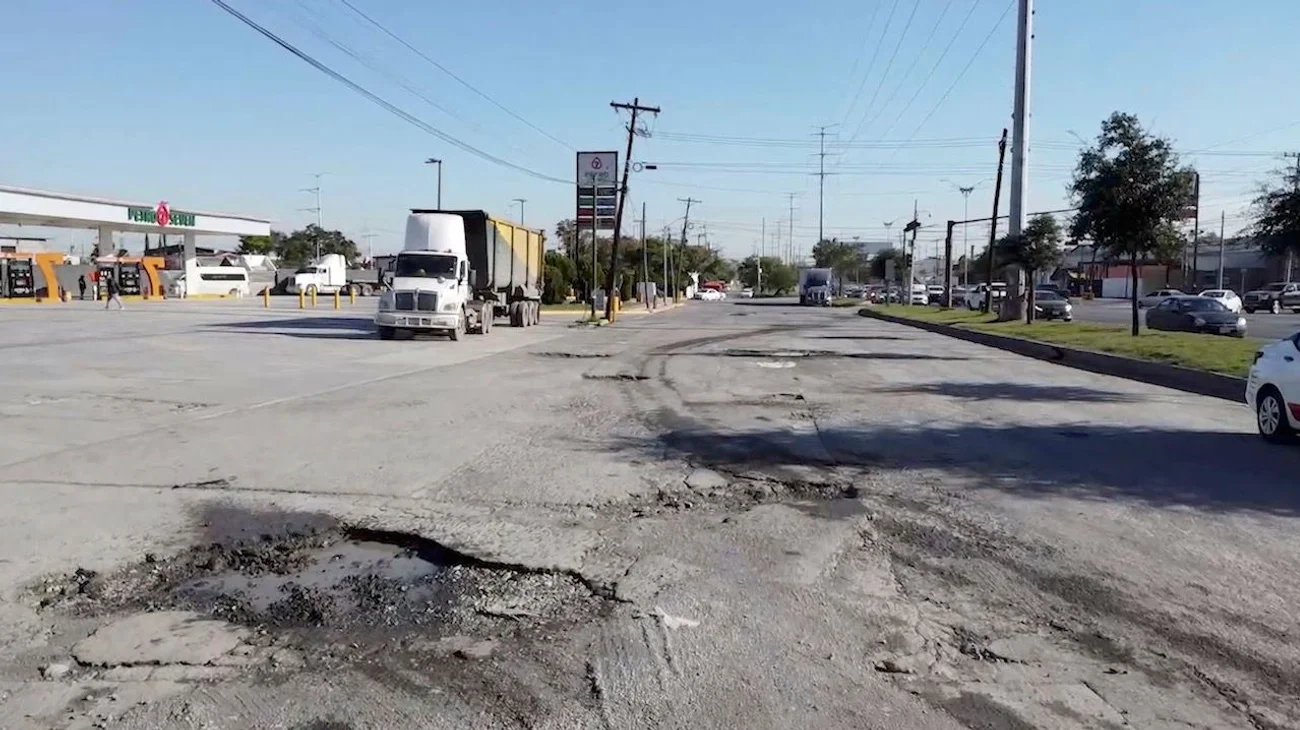Gastan millonada y rebrotan baches en la metrópoli regia
