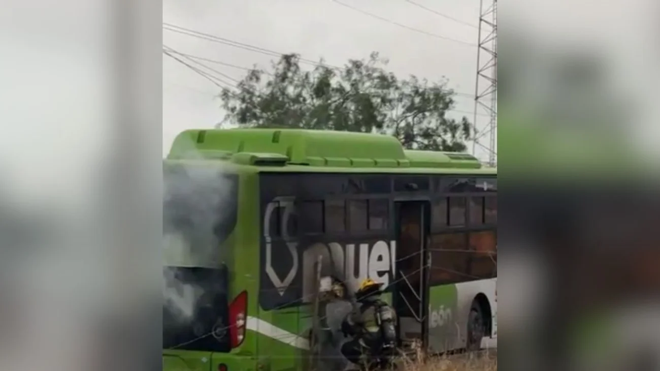 camion_incendio_apodaca_7078de68b7