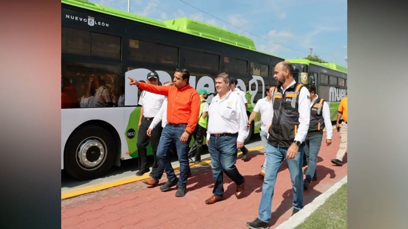 Logra Santa Catarina circulación de 100 nuevos camiones