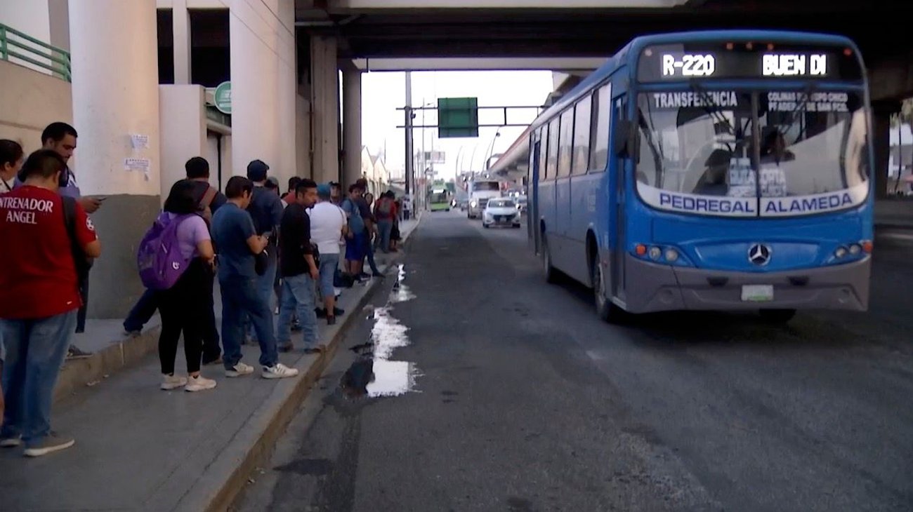Exhortan a Movilidad y Metrorrey encender climas en unidades