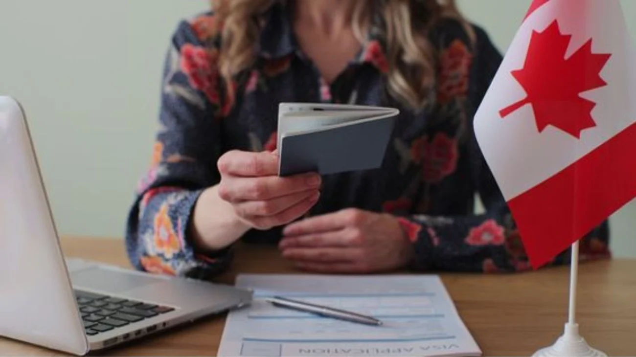 Canadá suspenderá permisos de trabajo a extranjeros