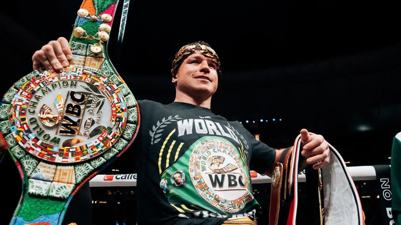 'Canelo' Álvarez vence por votación unánime a Berlanga