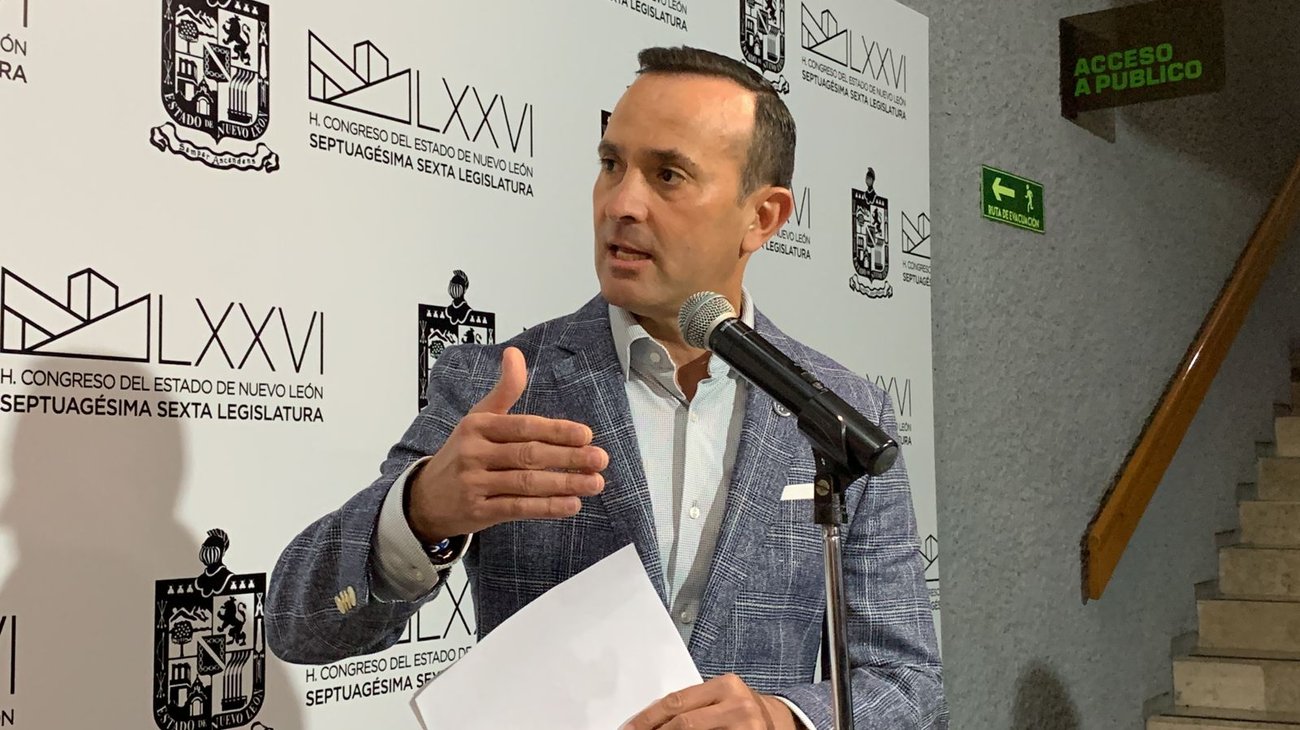 Invita 'Chale' a Samuel un café para terminar con conflictos