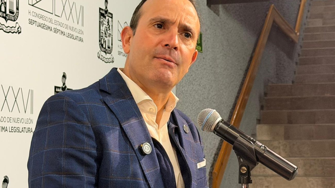 Dispuestos a aprobar $8,000 millones de deuda