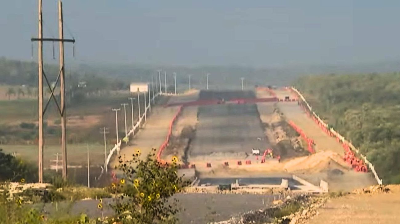 Carretera Interserrana registra 90% de avance en dos tramos