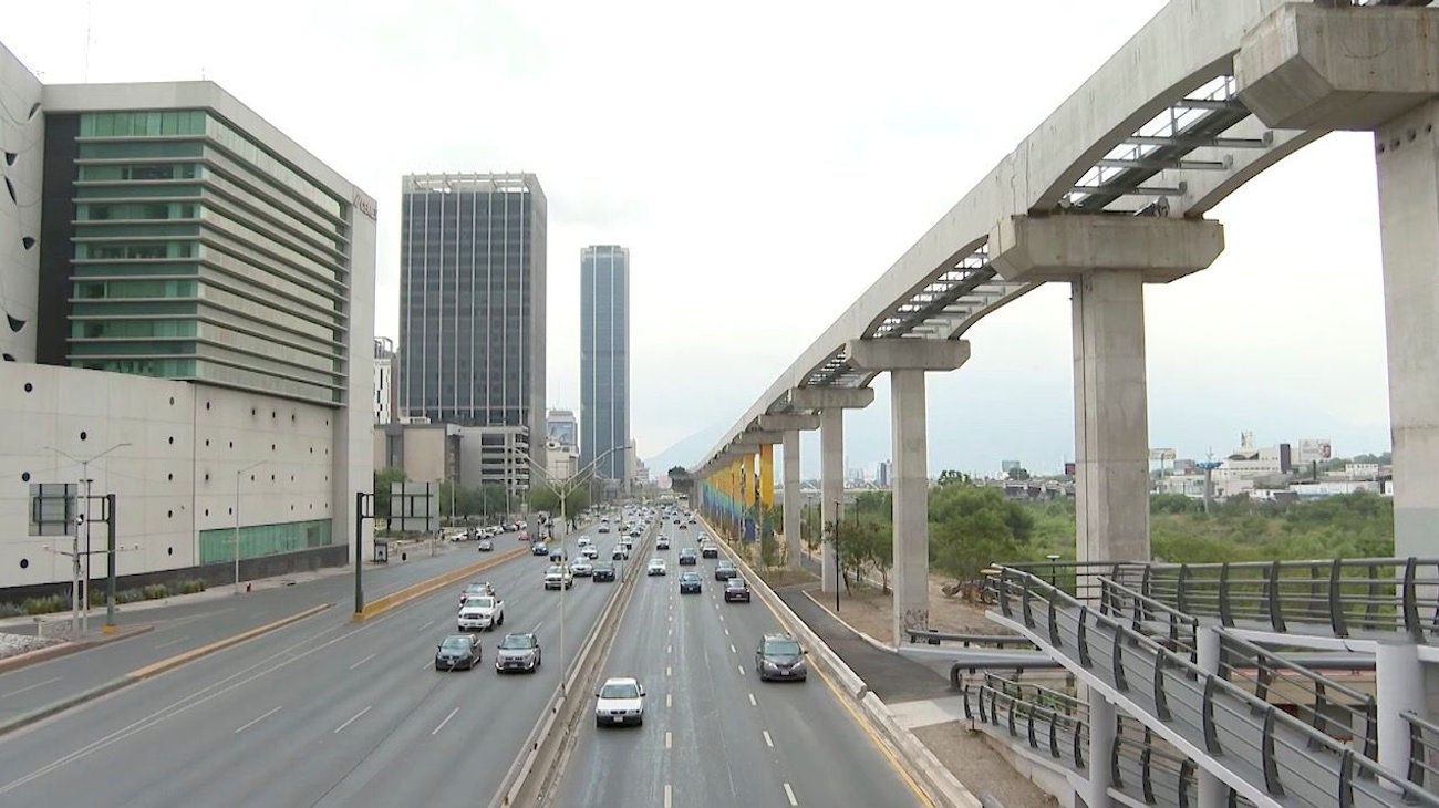 Reabren por completo carriles exprés de Constitución 