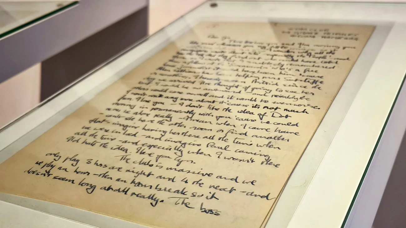 Sale a subasta carta de amor de John Lennon a su primera esposa