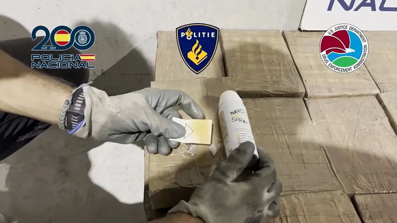 cartel_jalisco_espana_55e0b6bf36