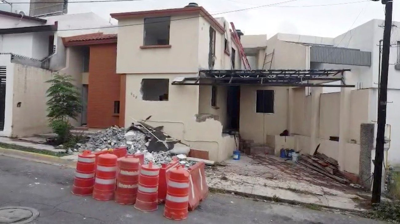 Inicia demolición de casas en la rotonda de Paseo de los Leones