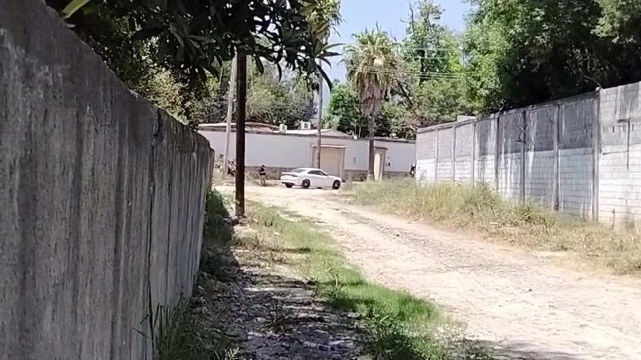 Catean quinta en Juárez tras hallazgo de una mujer sin vida