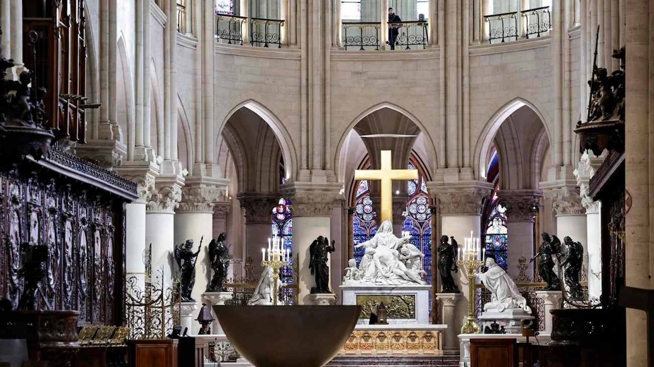 Revelan nuevo aspecto al interior de catedral de Notre Dame
