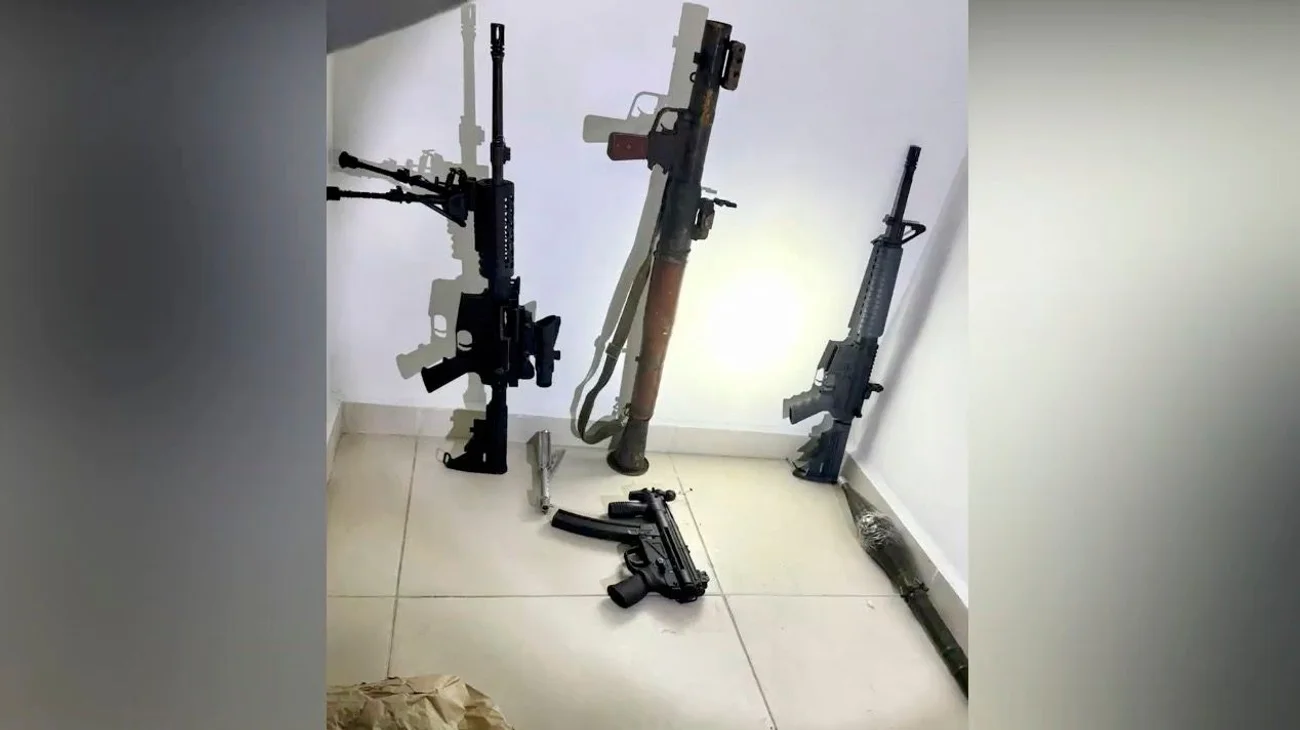 Aseguran misil y lanzagranadas durante cateo a casa en Juárez