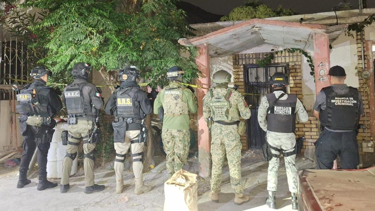 Aseguran autoridades en cateos más de 14 kilos de droga