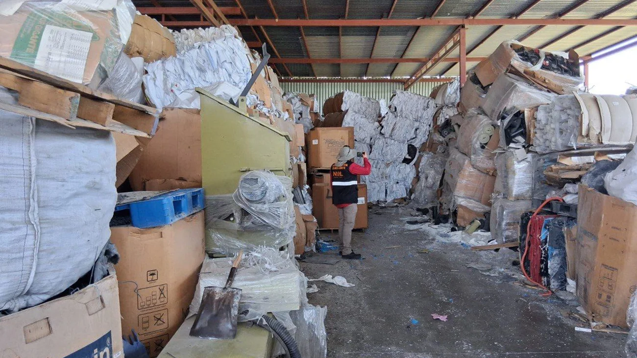 Clausura Medio Ambiente estatal a recicladora en Cadereyta