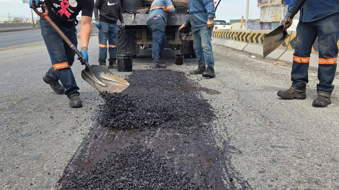 Torreón refuerza bacheo con 11 cuadrillas tras las lluvias