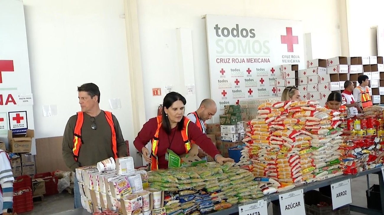 Manda Cruz Roja tercer cargamento de ayuda a Guerrero