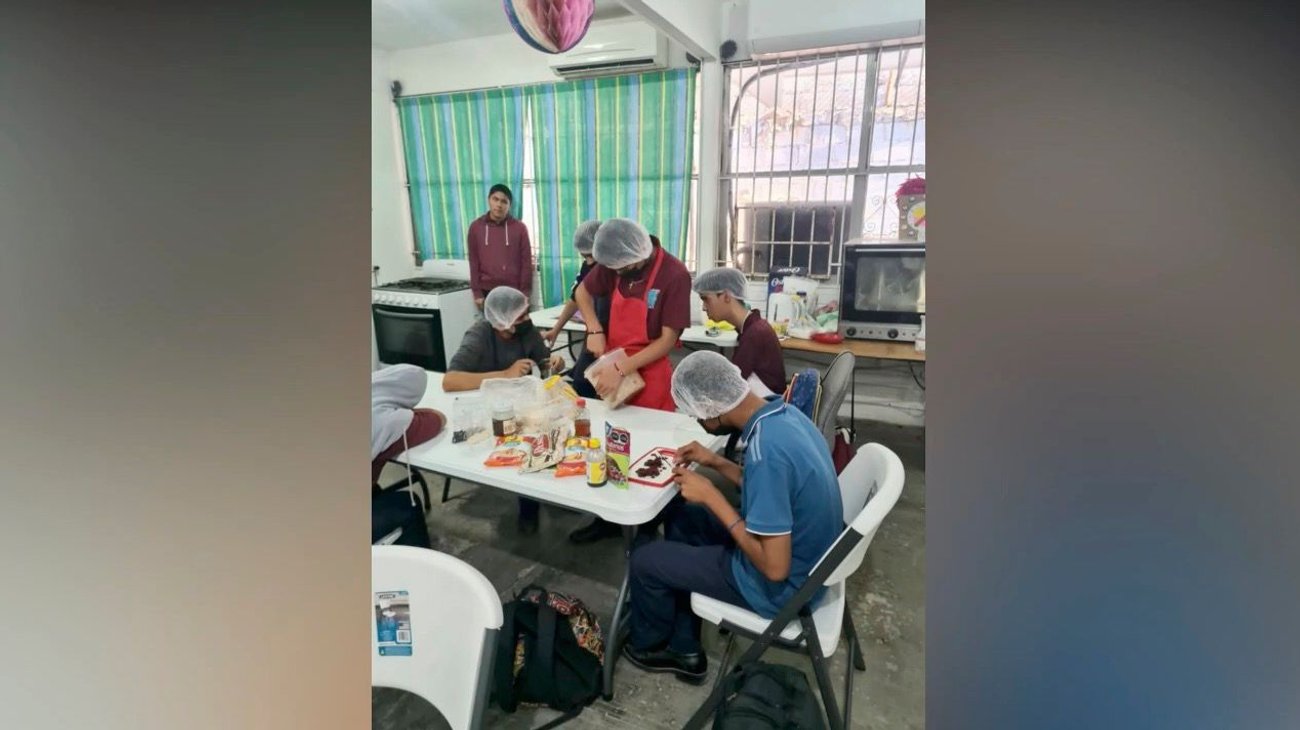 Inician Centros de Atención Múltiple ciclo con 1,100 alumnos