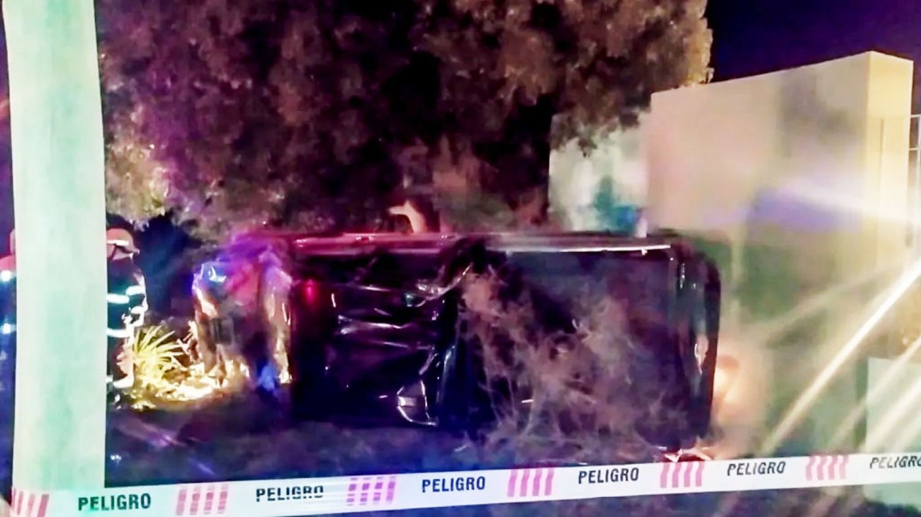 Adolescente de 14 años maneja camioneta sin permiso y muere