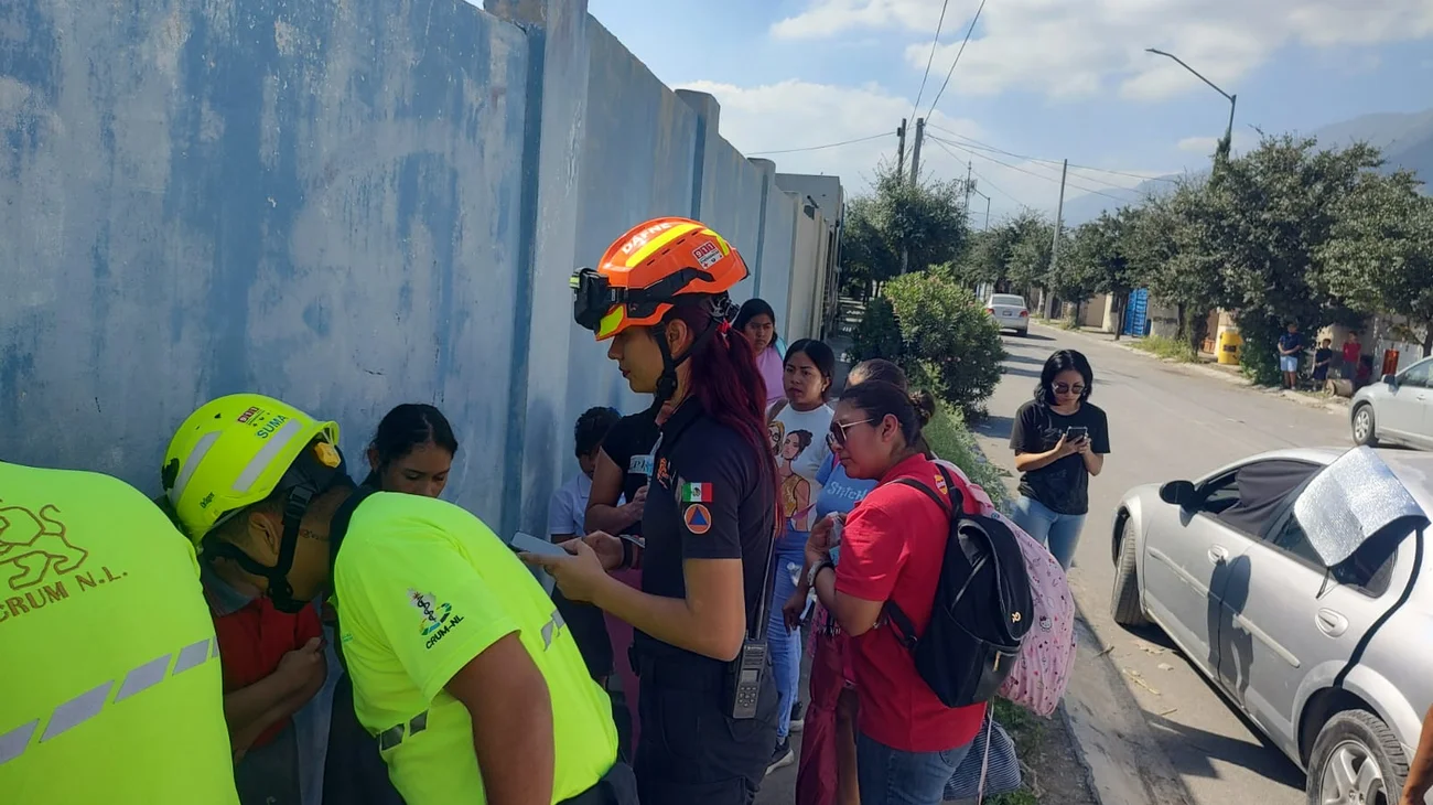 Choca transporte escolar en El Carmen; hay niños lesionados