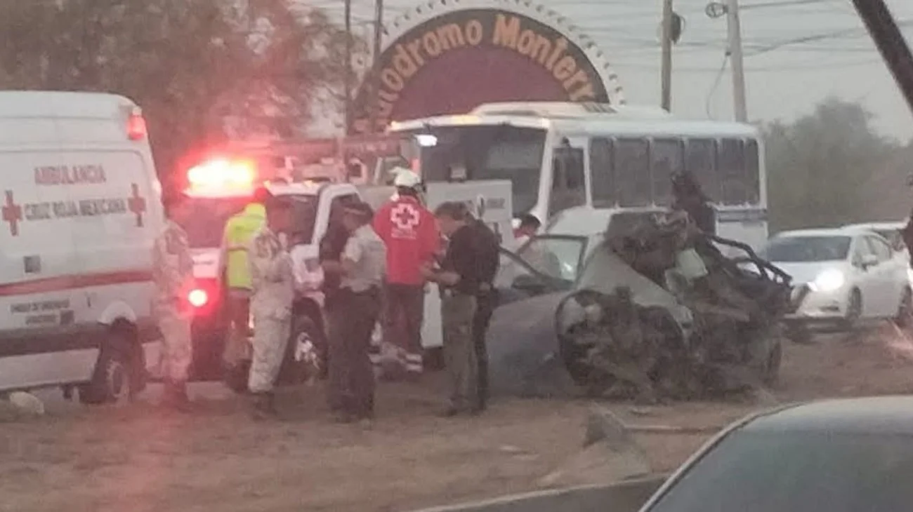 Accidente frente al aeropuerto del norte deja tres fallecidos