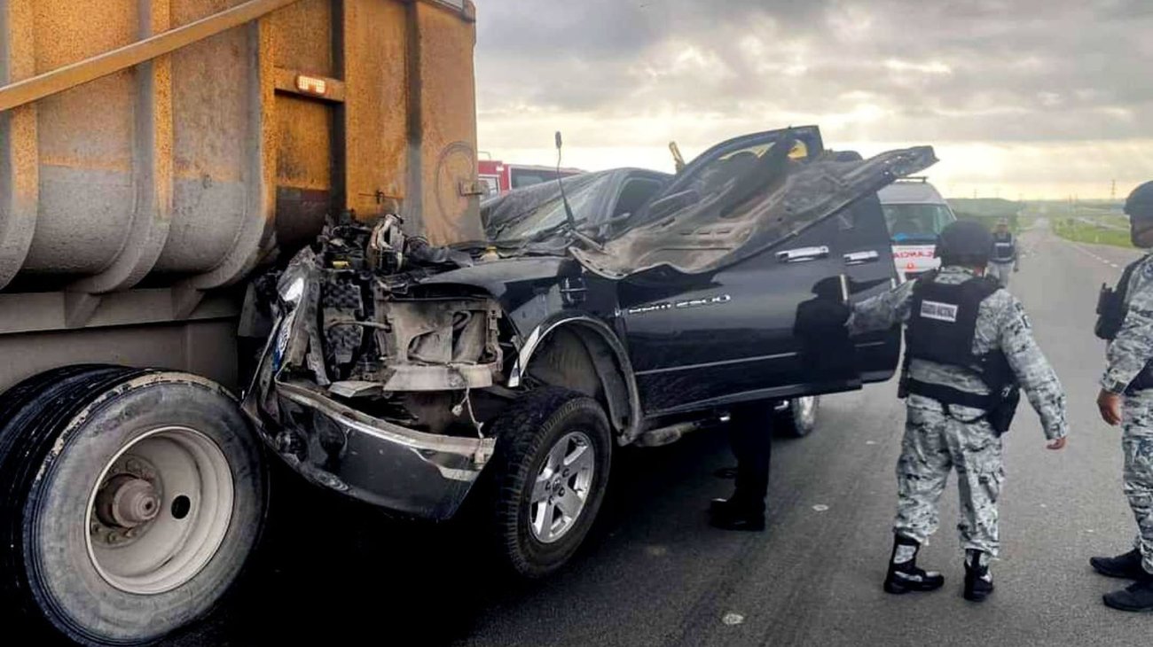 Dormita y choca contra transporte de carga en la Reynosa