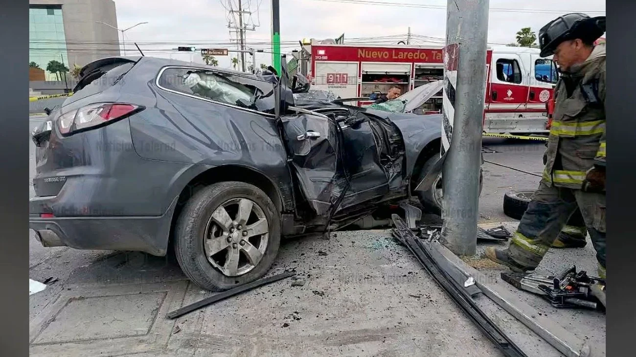 Choque entre auto y camioneta deja mujer sin vida en Nuevo Laredo