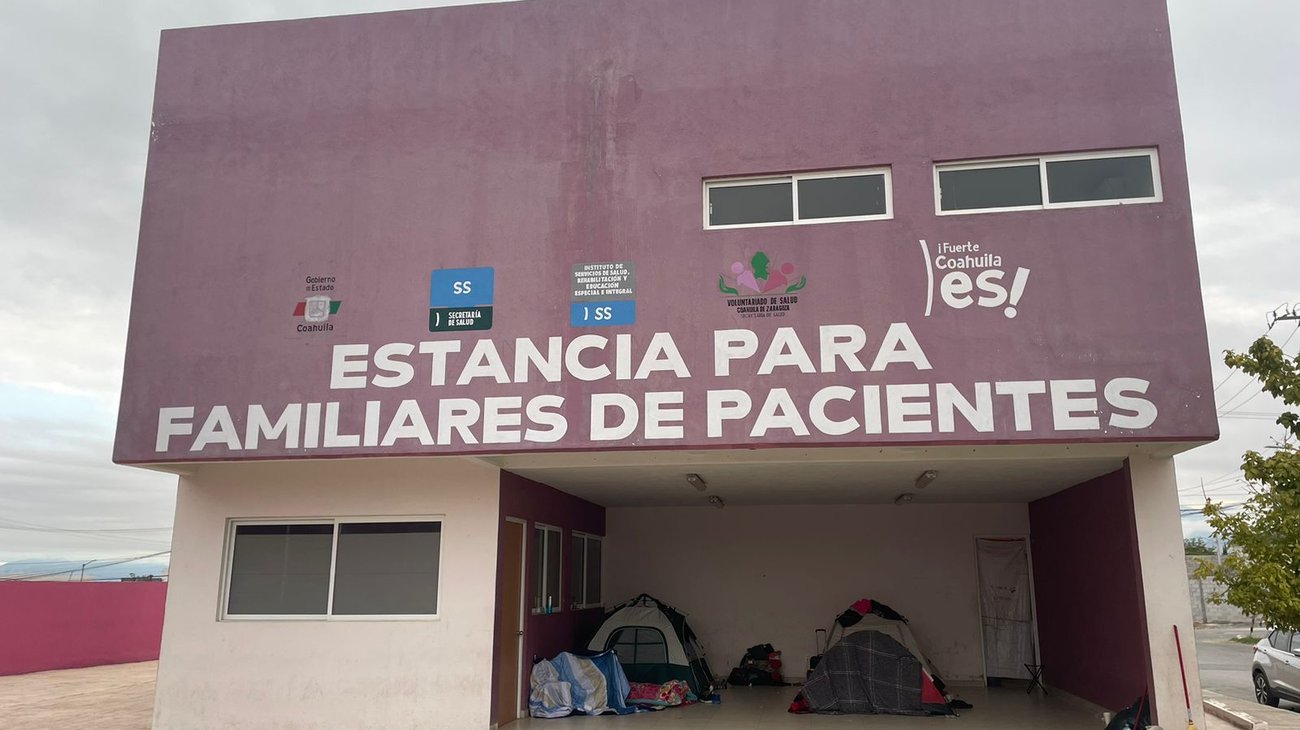 Cierran estancia para familiares del HMI pese al frío