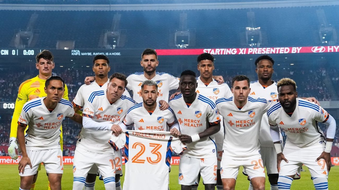 Cincinnati triunfa antes del partido clave ante Rayados