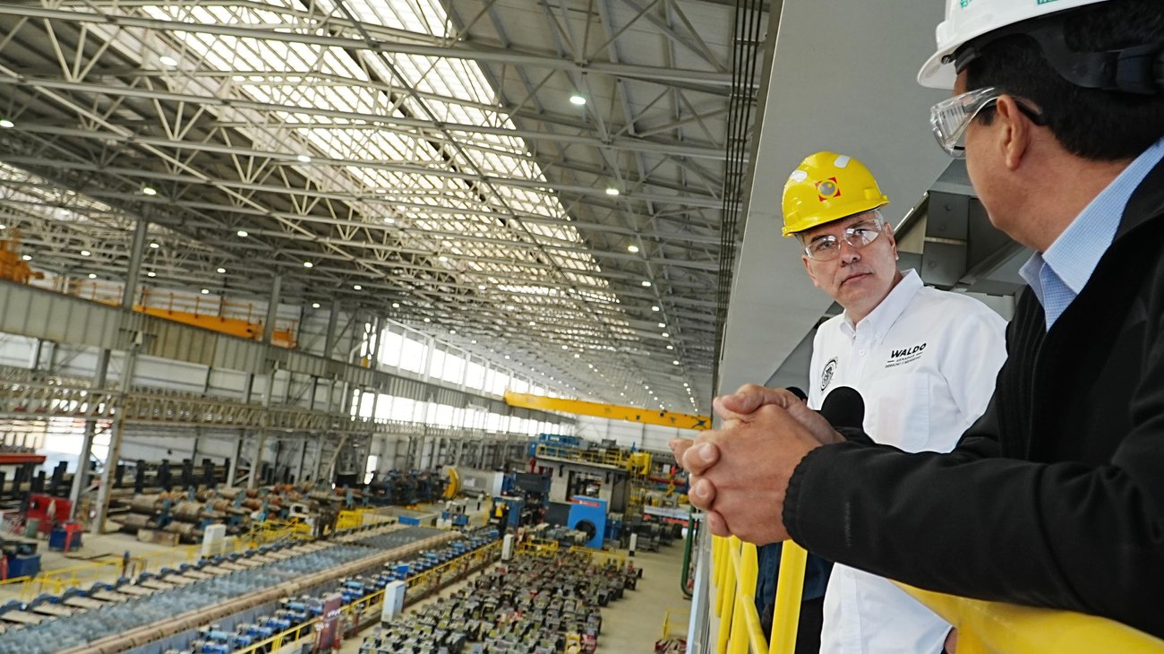 Se compromete Waldo Fernández con industria regiomontana