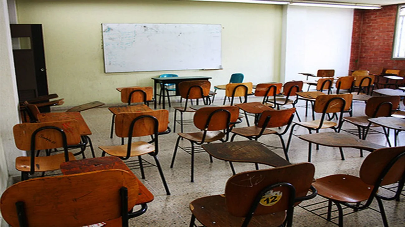 Prevén regios no enviar a sus hijos a clases por calor