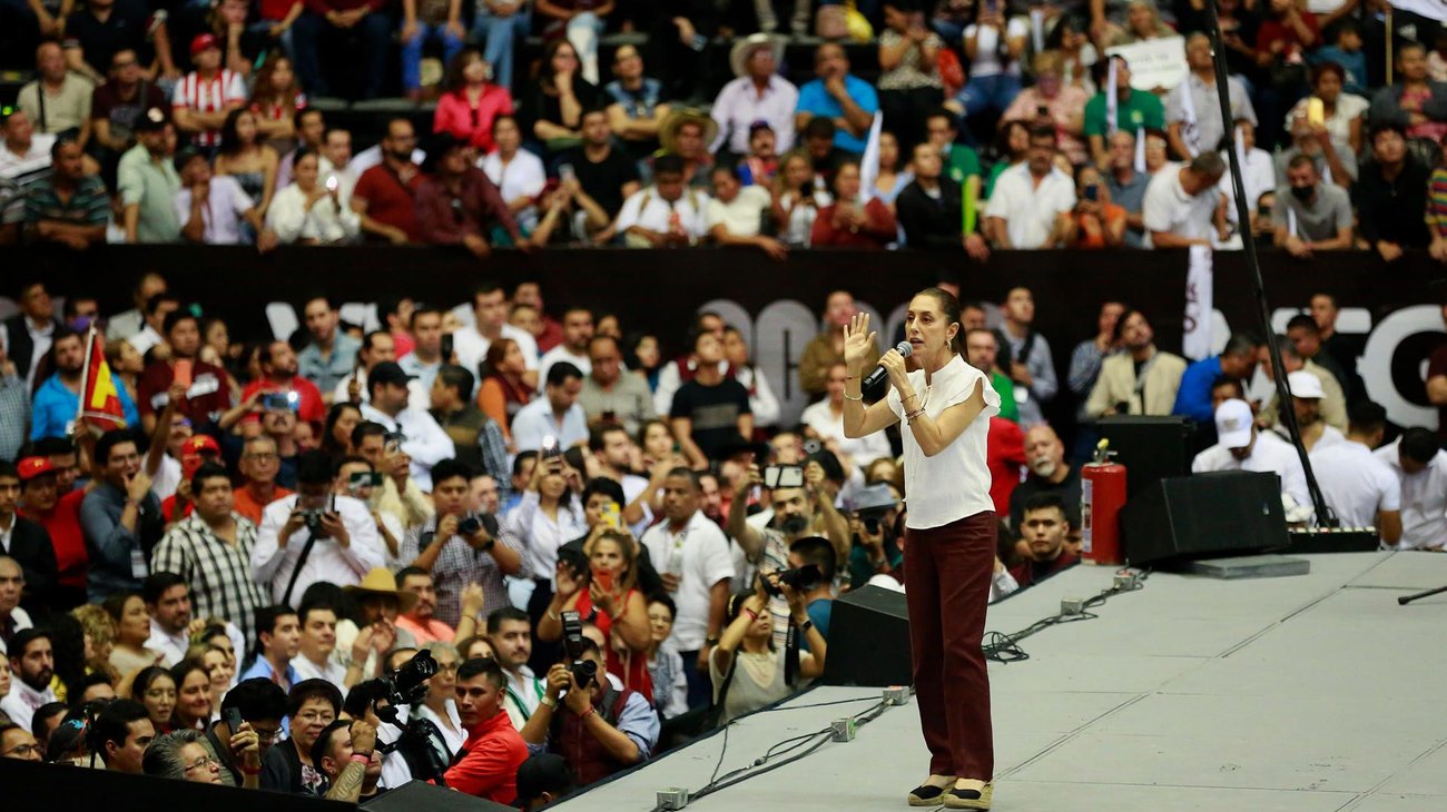 Suspende INE giras de eventos masivos de Sheinbaum