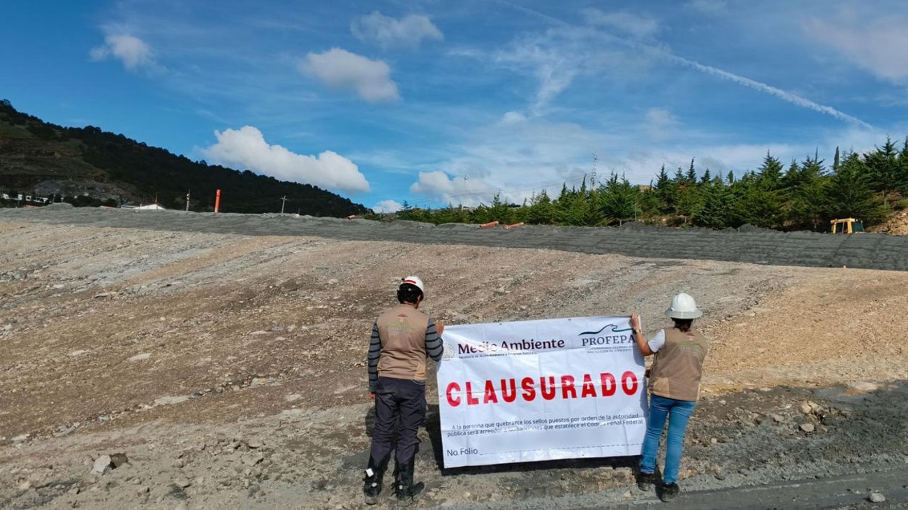 Ordena Profepa cierre de depósito minero por derrame en un río