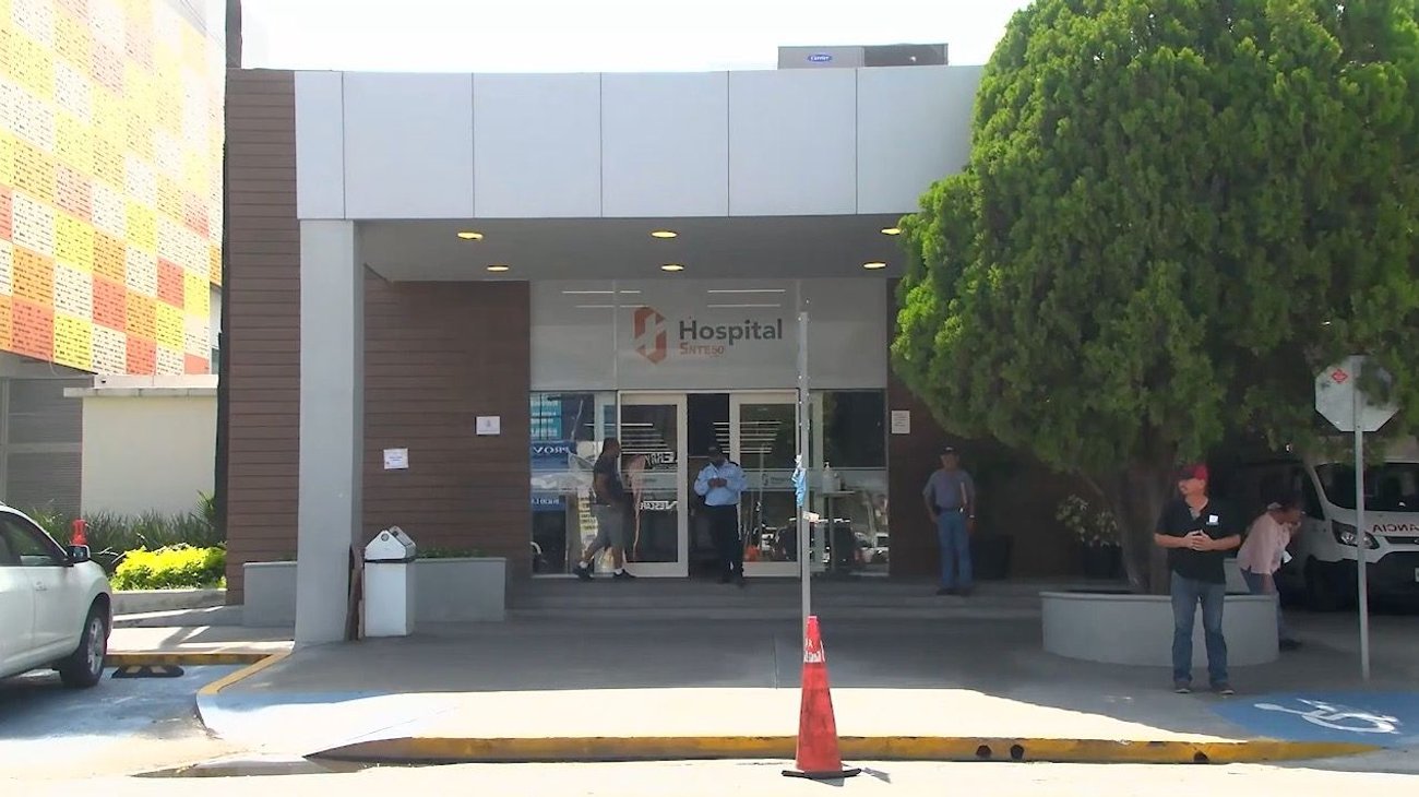 Maestros de Nuevo León van contra líder por la vía penal