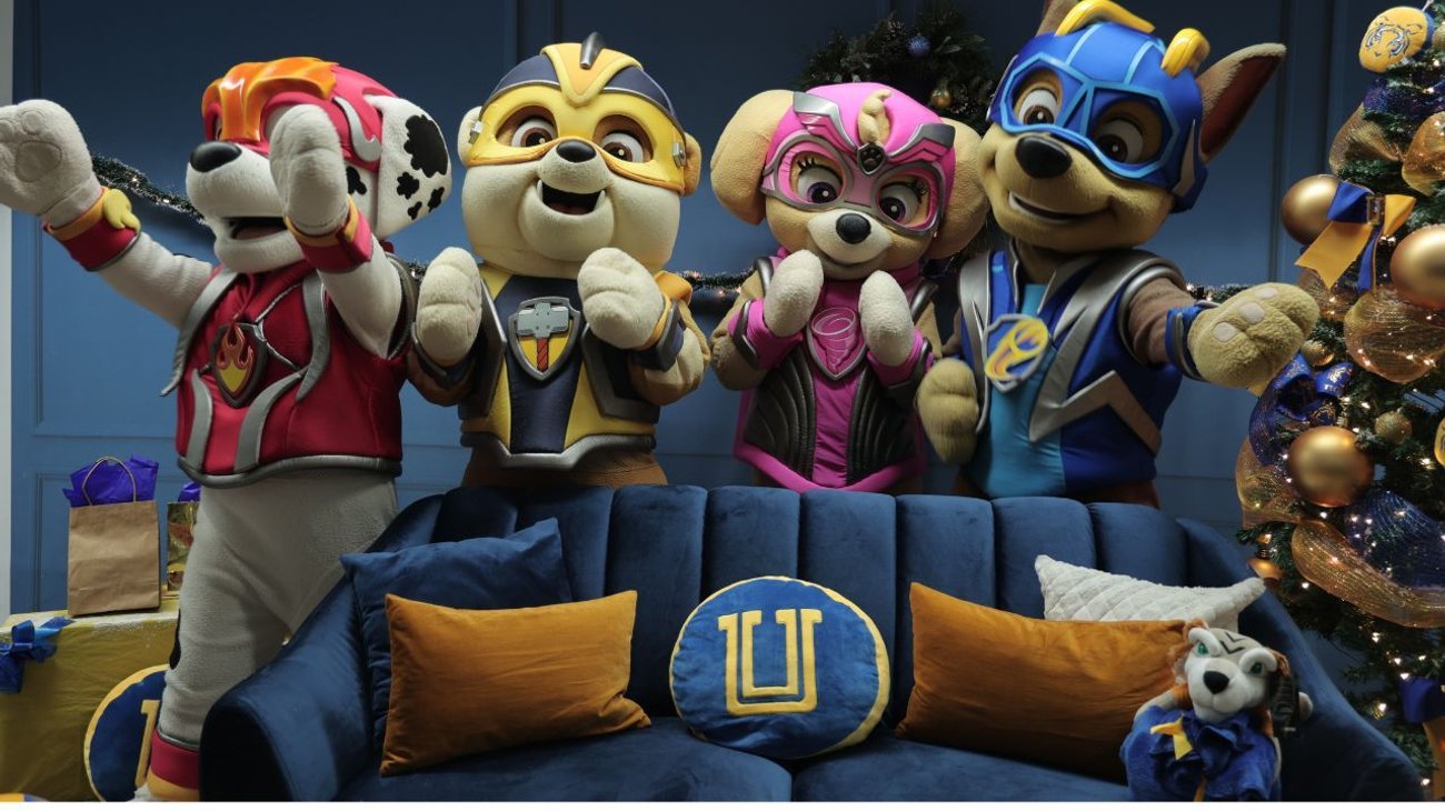 Club Tigres y Nickelodeon celebran Navidad para asociación
