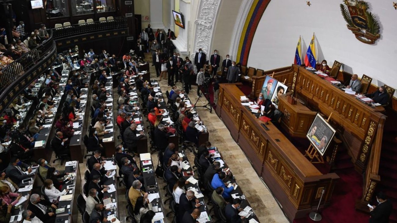 cnne_937045_asamblea_nacional_venezuela_comision_a3b98475fe