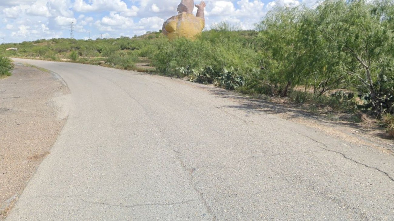 Buscan identificar hombre hallado sin vida en carretera Ribereña