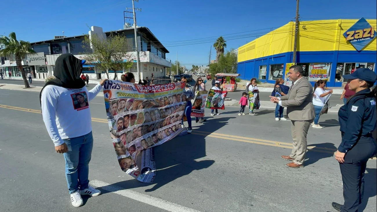 Bloquean colectivos de búsqueda de desaparecidos en Reynosa