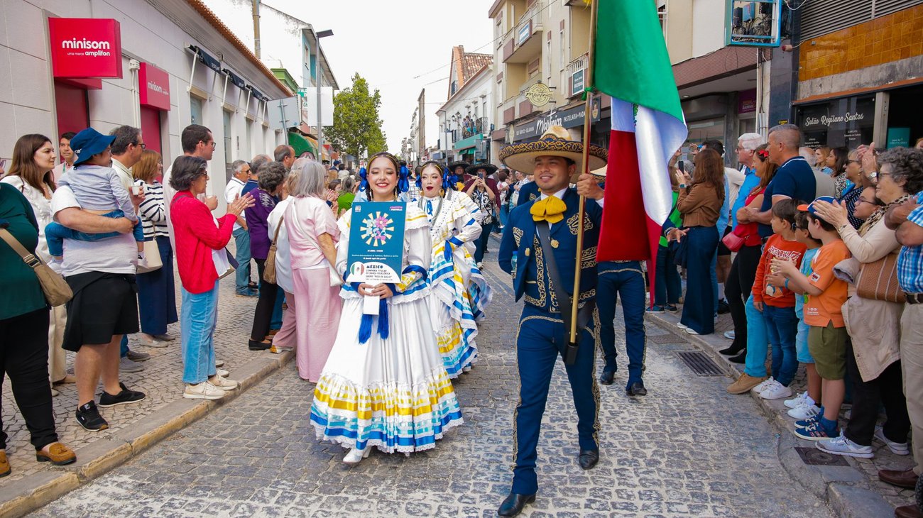 Lleva UANL folklore mexicano a festival en Portugal 