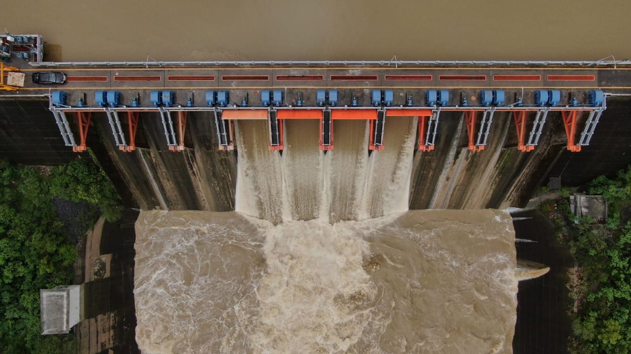 Desfogan otra vez presa La Boca al alcanzar nivel máximo