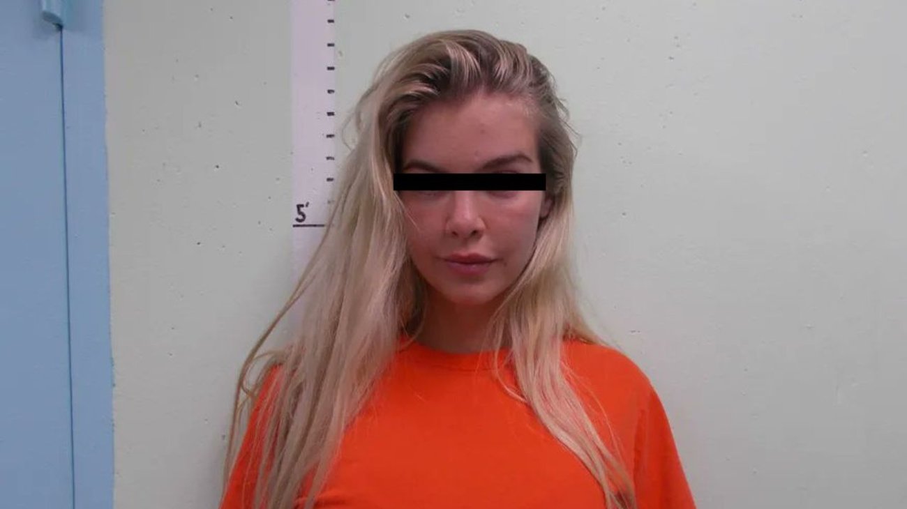 Condenan a influencer por tráfico de personas y esclavitud