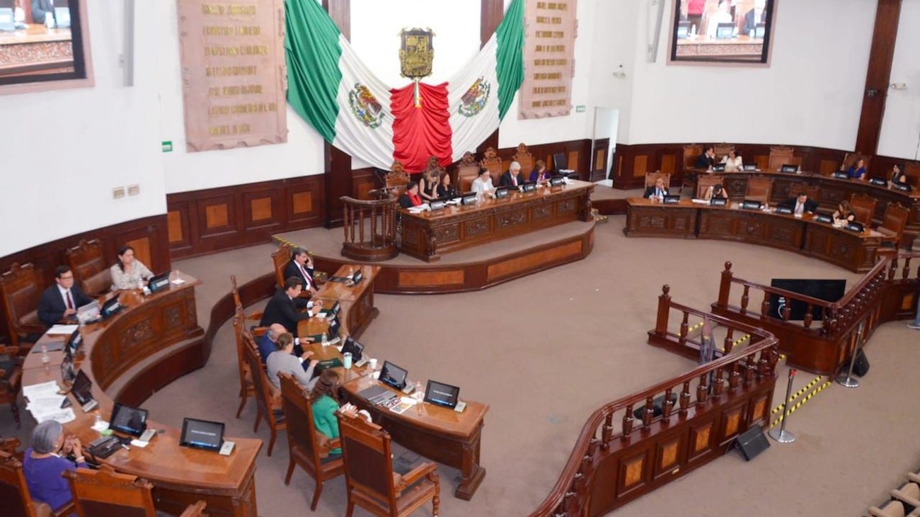 Exhorta Martha Loera a evaluar estrategias de educación