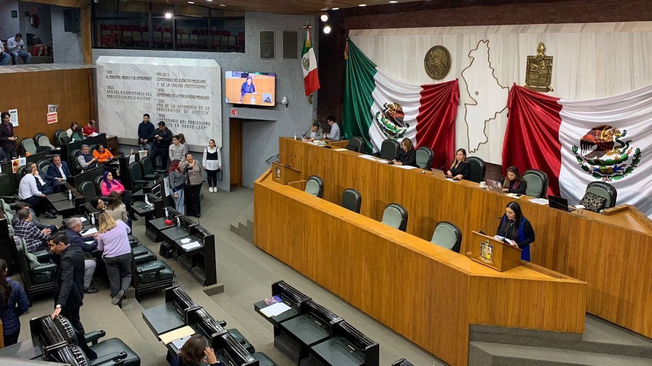 Regresa Samuel y comienza con vetos de leyes del legislativo