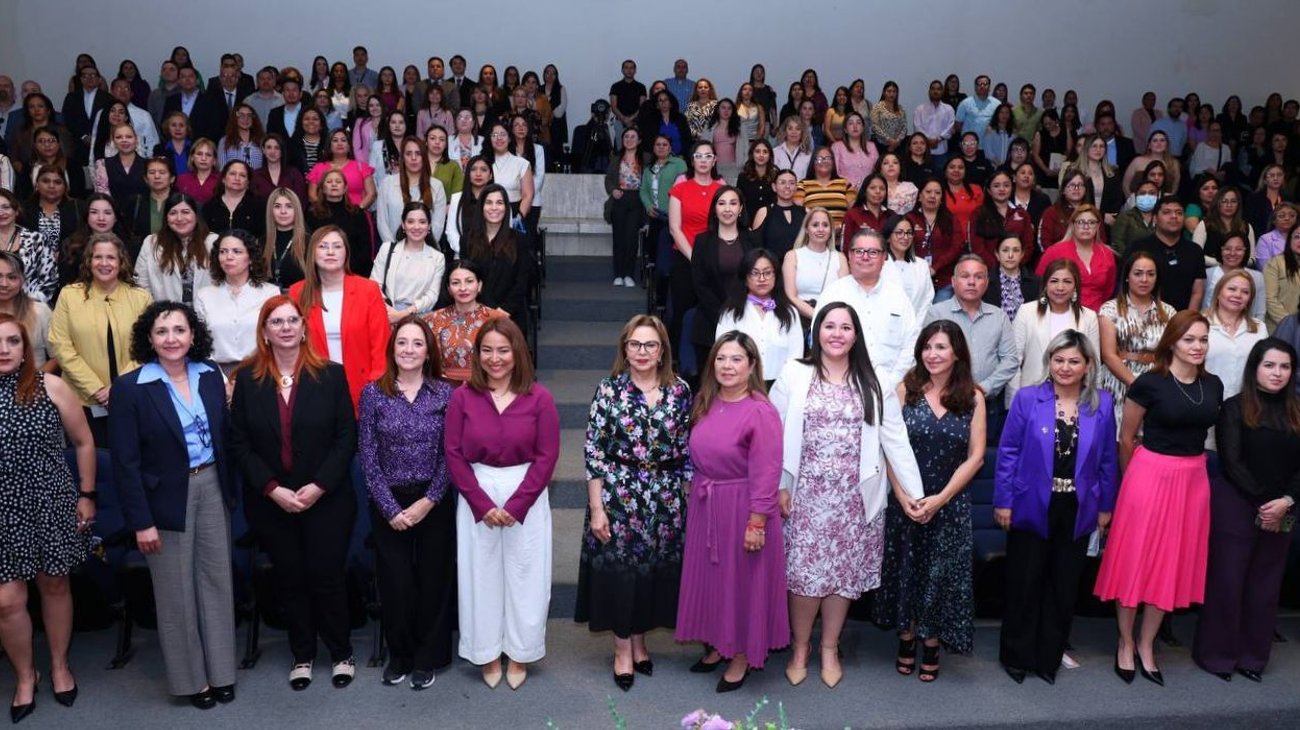 Contraloría fomenta liderazgo de las mujeres en fiscalización