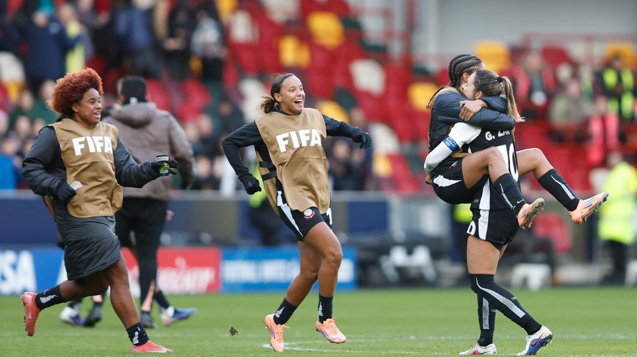 Corinthians avanza a la final de la Copa de Campeones femenina